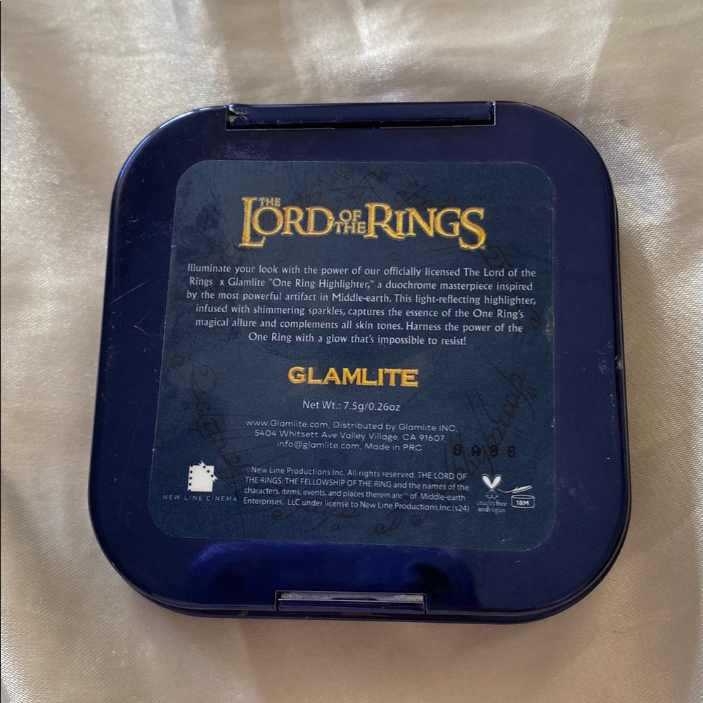 Glamlite x Lord of The Rings The One Ring Highlighter - Picture 5 of 7